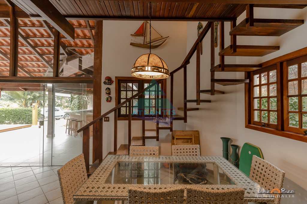 Casa em Ubatuba, no bairro Condomínio Lagoinha