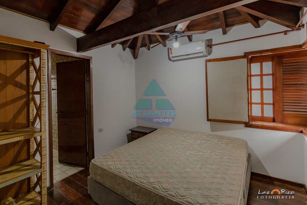 Casa em Ubatuba, no bairro Condomínio Lagoinha