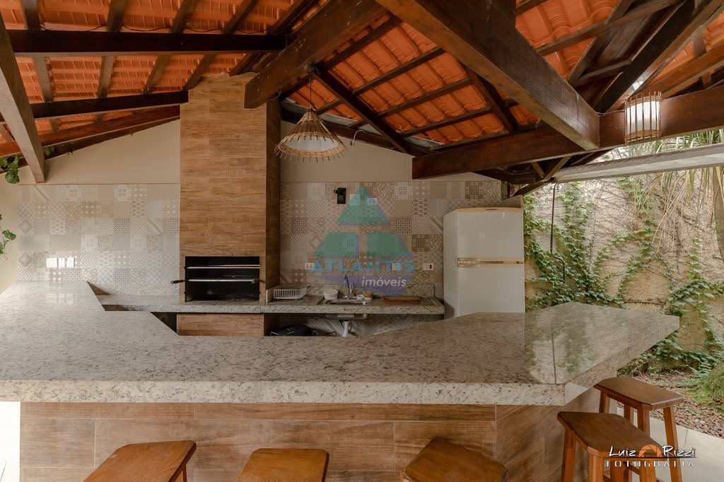 Casa em Ubatuba, no bairro Condomínio Lagoinha