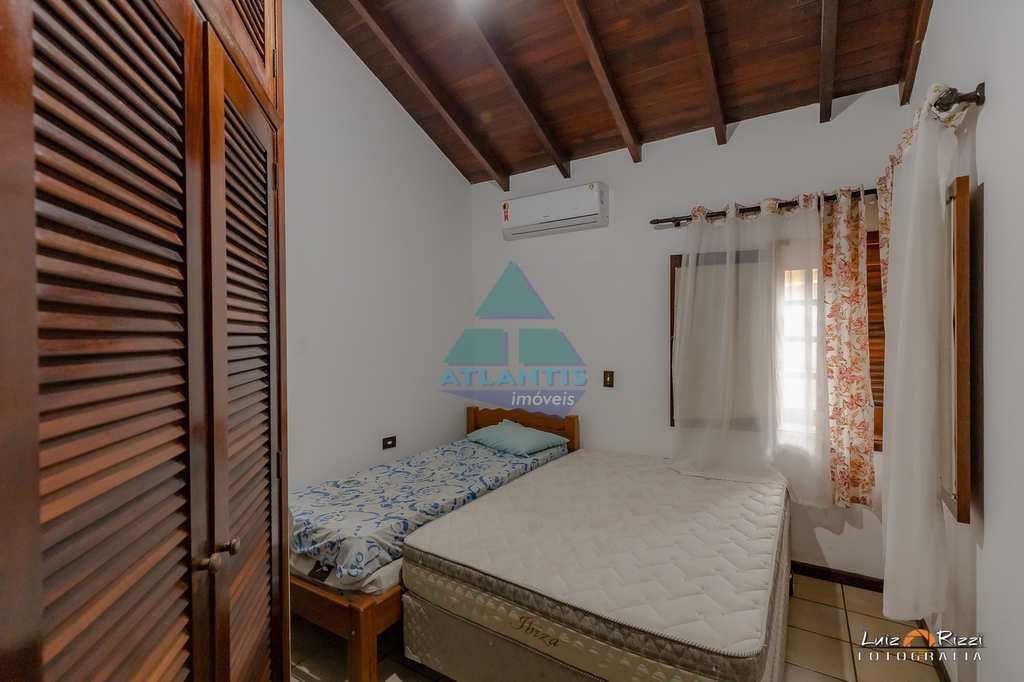 Casa em Ubatuba, no bairro Condomínio Lagoinha
