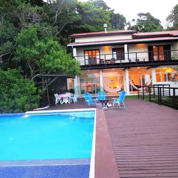 Casa em Ubatuba, bairro Ponta das Toninhas