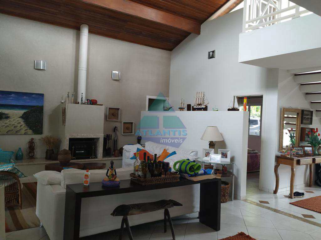 Casa em Ubatuba, no bairro Praia Dura
