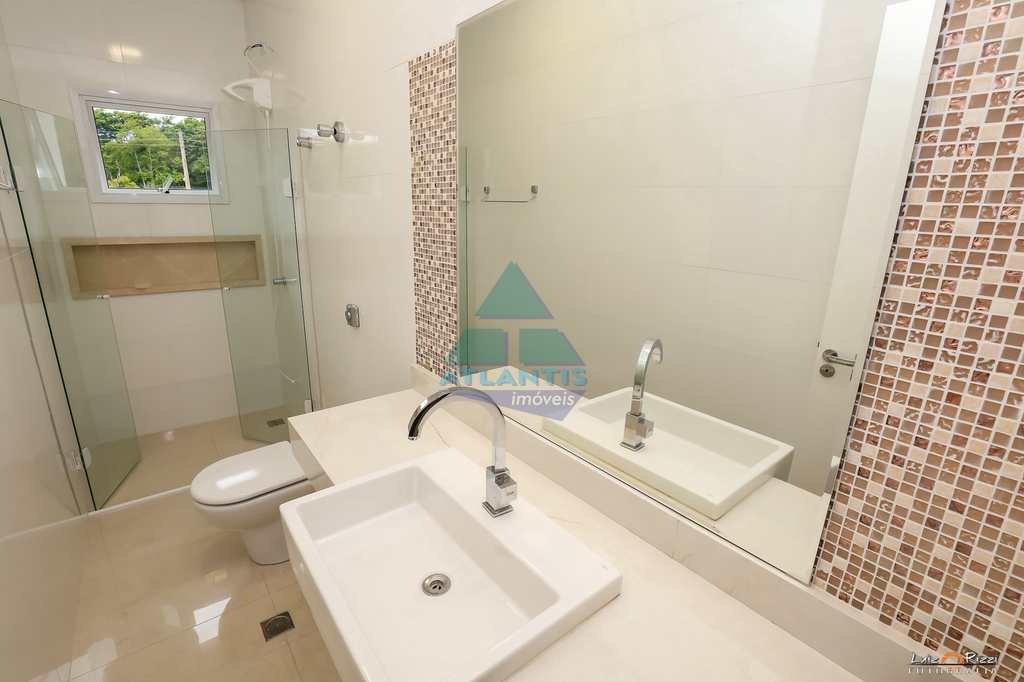 Casa em Ubatuba, no bairro Condominio Capitanias