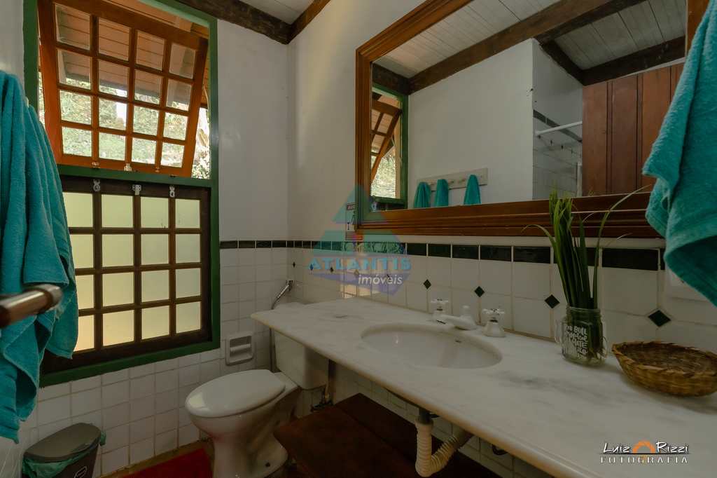 Casa em Ubatuba, no bairro Praia Grande do Bonete