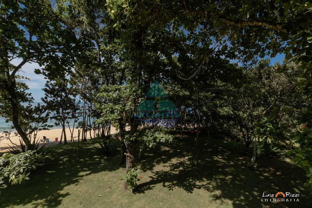Casa em Ubatuba, no bairro Praia Grande do Bonete