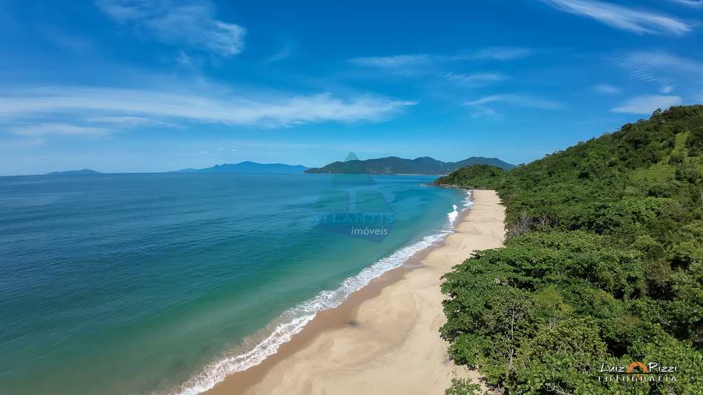 Casa em Ubatuba, no bairro Praia Grande do Bonete
