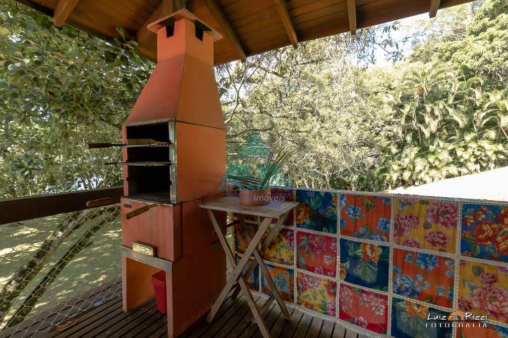 Casa em Ubatuba, no bairro Praia Grande do Bonete