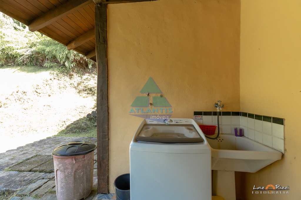 Casa em Ubatuba, no bairro Praia Grande do Bonete