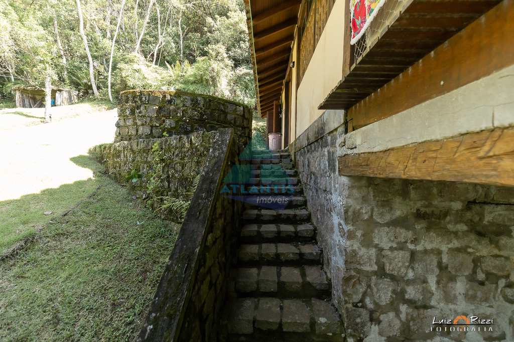 Casa em Ubatuba, no bairro Praia Grande do Bonete