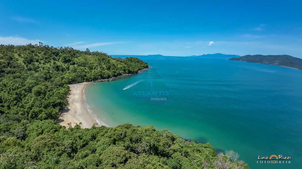 Casa em Ubatuba, no bairro Praia Grande do Bonete