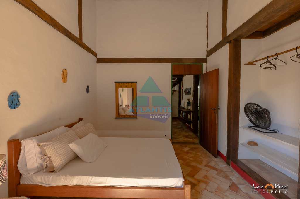 Casa em Ubatuba, no bairro Praia Grande do Bonete