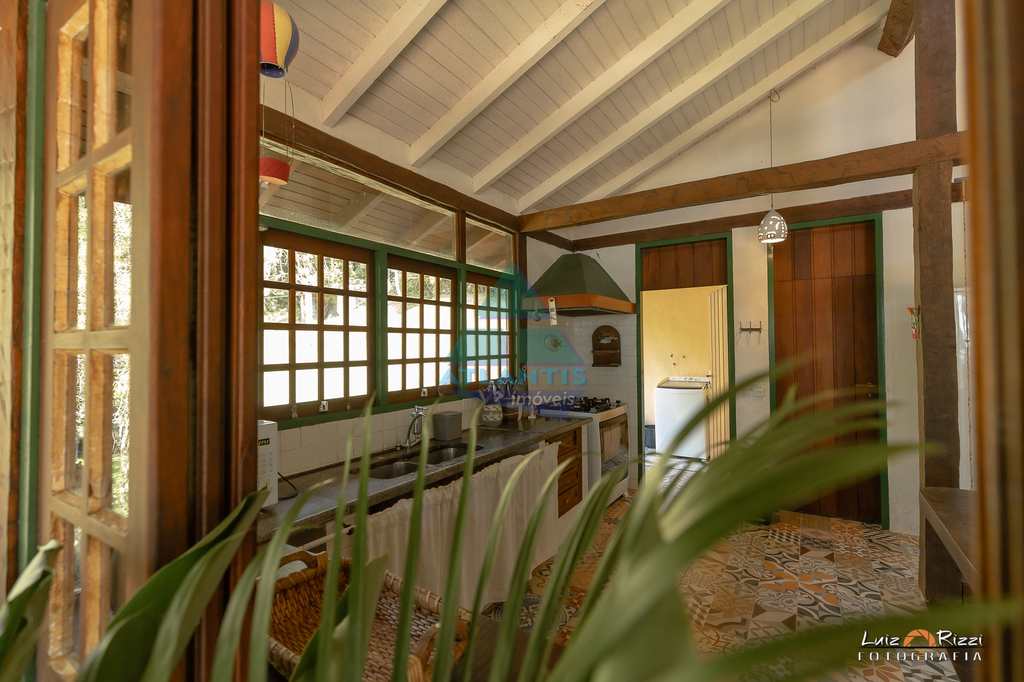 Casa em Ubatuba, no bairro Praia Grande do Bonete
