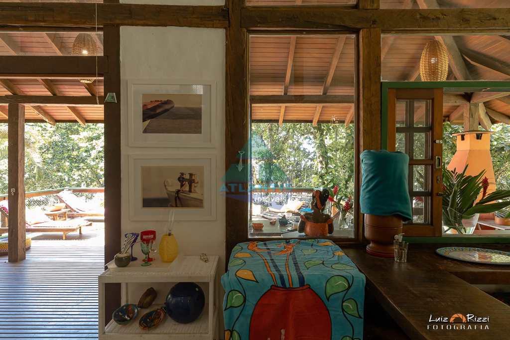 Casa em Ubatuba, no bairro Praia Grande do Bonete