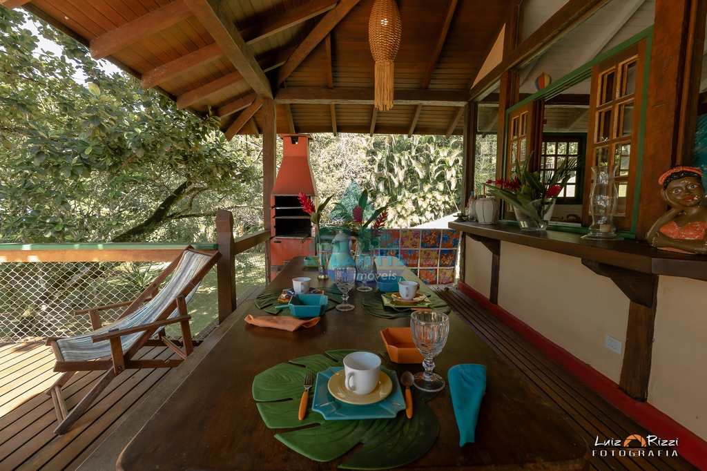 Casa em Ubatuba, no bairro Praia Grande do Bonete