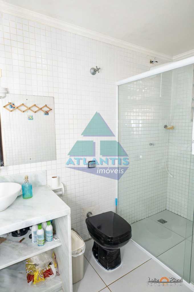Casa em Ubatuba, no bairro Praia do Sapê