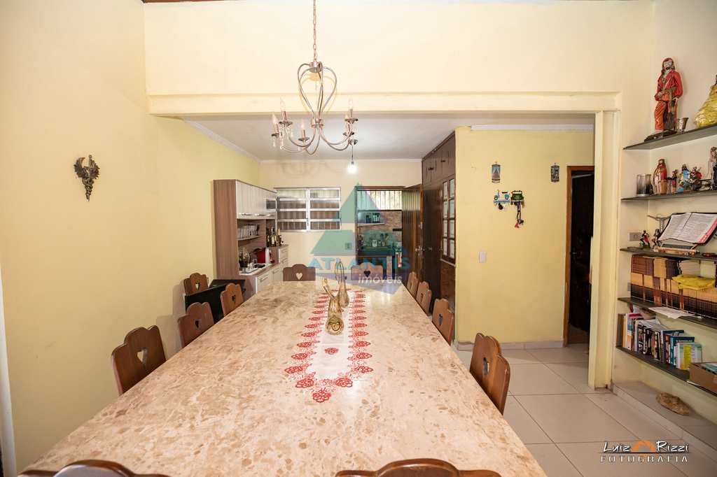 Casa em Ubatuba, no bairro Praia do Sapê