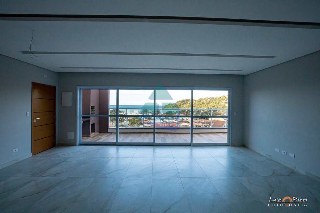 Cobertura em Ubatuba, no bairro Praia das Toninhas