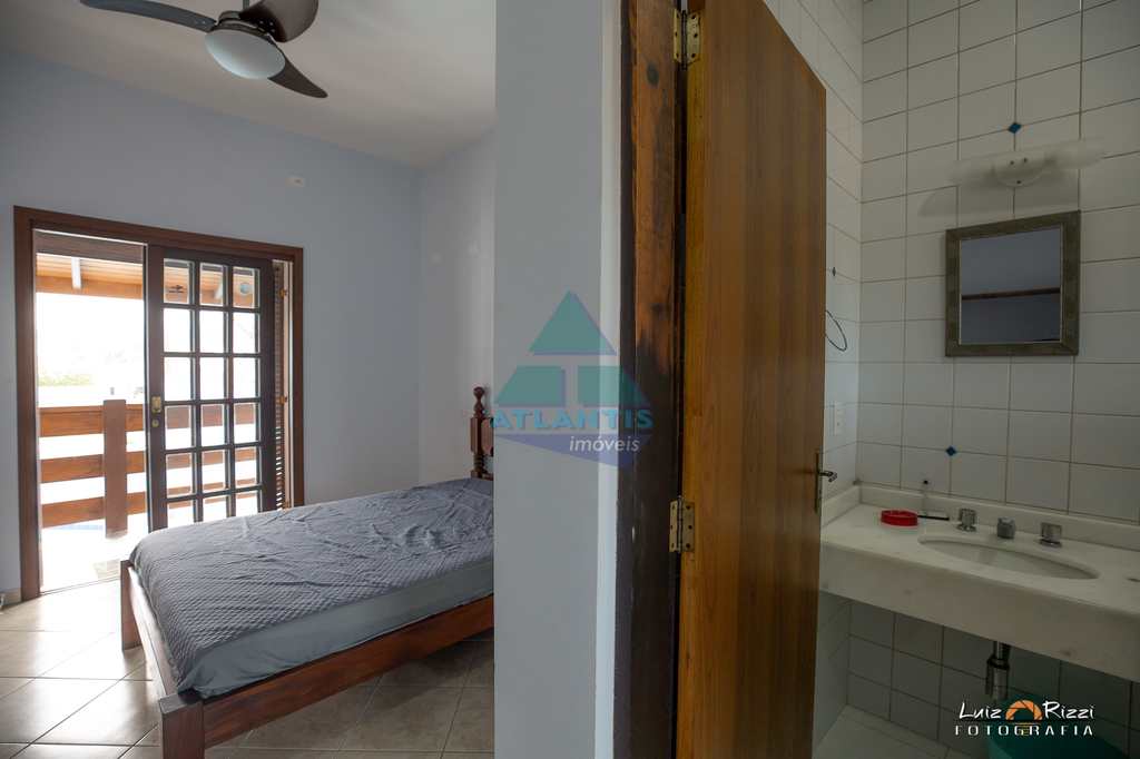 Casa em Ubatuba, no bairro Condomínio Lagoinha