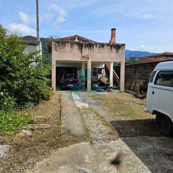 Casa em Ubatuba, bairro Lagoinha