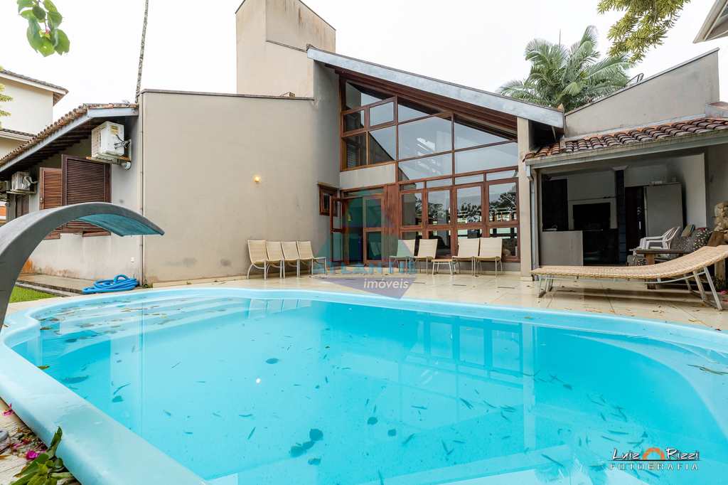 Casa em Ubatuba, no bairro Recanto da Lagoinha