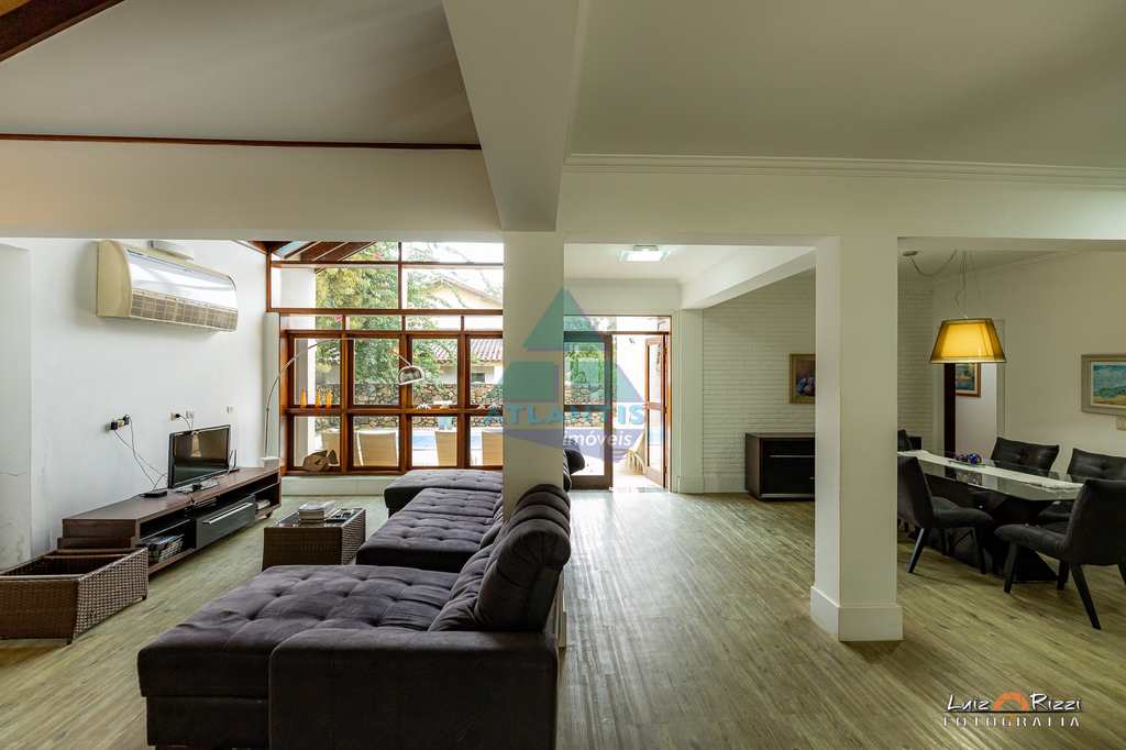 Casa em Ubatuba, no bairro Recanto da Lagoinha