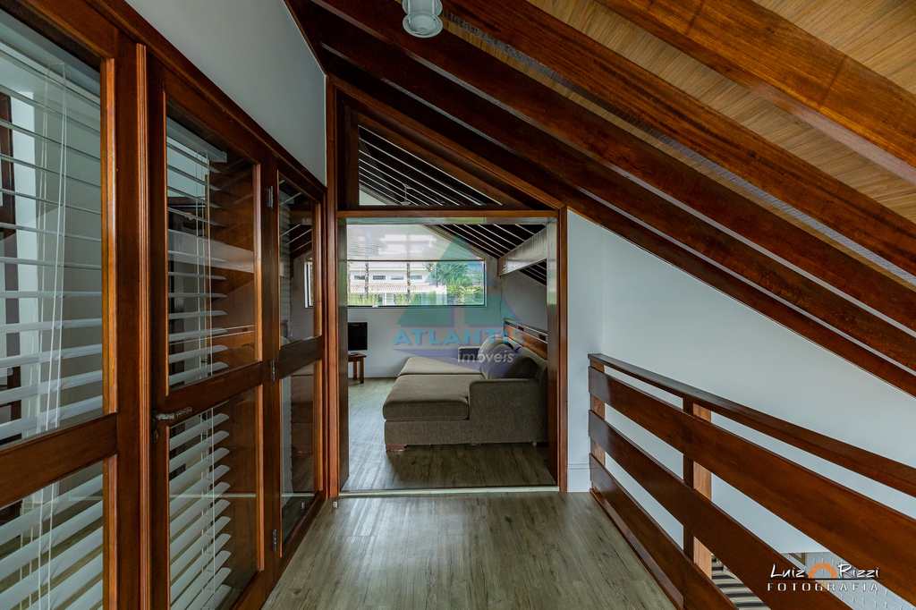 Casa em Ubatuba, no bairro Recanto da Lagoinha