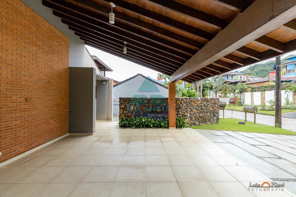 Casa em Ubatuba, no bairro Recanto da Lagoinha