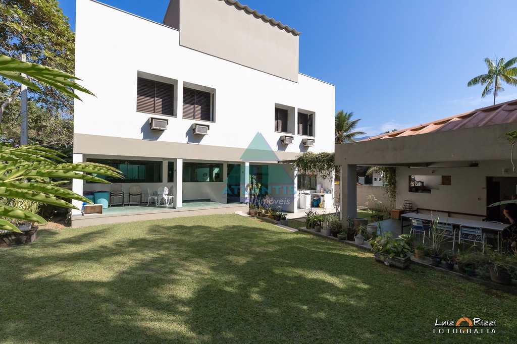 Casa em Ubatuba, no bairro Recanto da Lagoinha