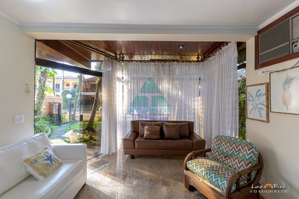 Casa em Ubatuba, no bairro Condomínio Lagoinha