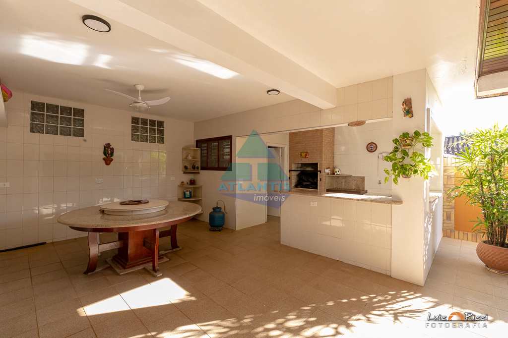 Casa em Ubatuba, no bairro Condomínio Lagoinha