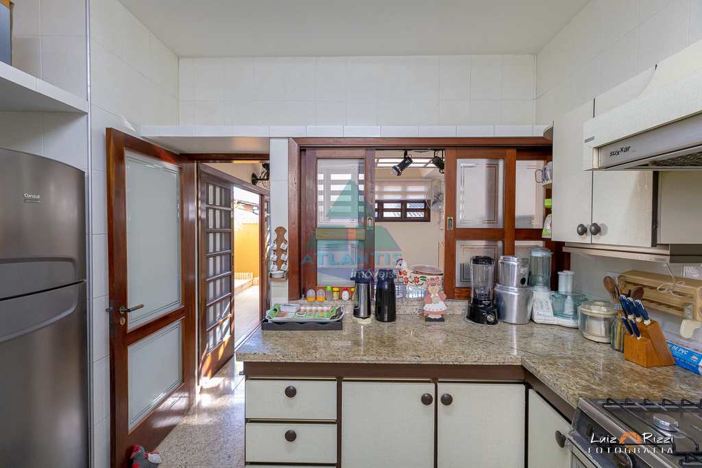 Casa em Ubatuba, no bairro Condomínio Lagoinha