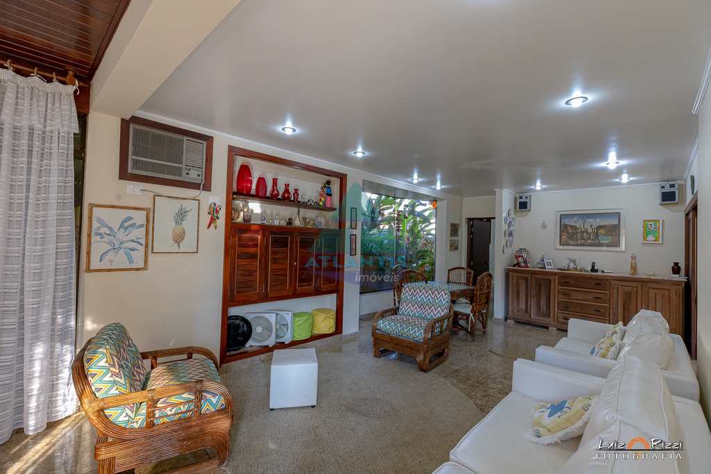 Casa em Ubatuba, no bairro Condomínio Lagoinha