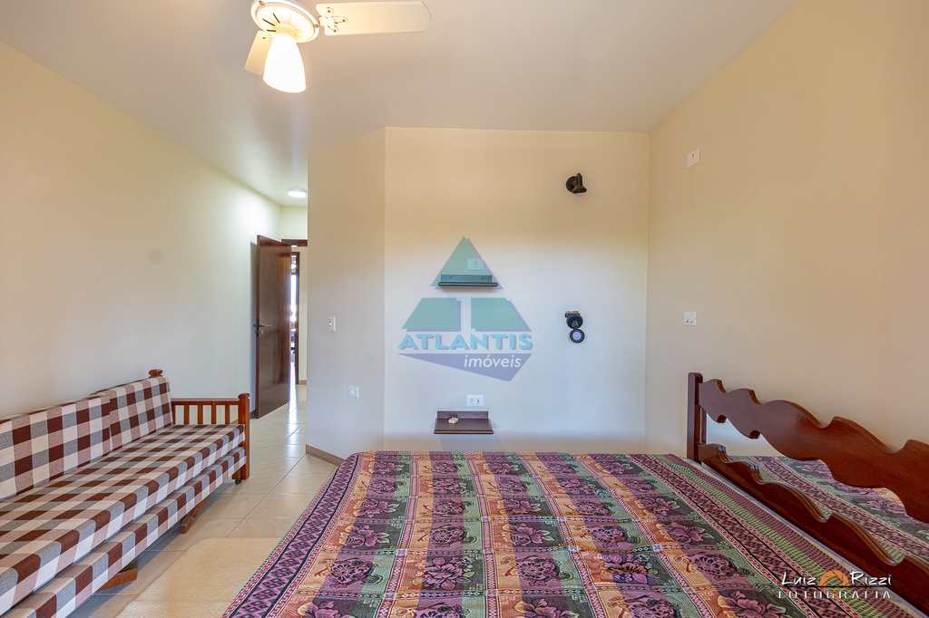 Casa em Ubatuba, no bairro Condomínio Lagoinha