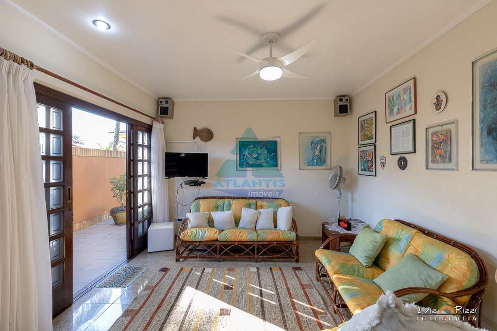 Casa em Ubatuba, no bairro Condomínio Lagoinha