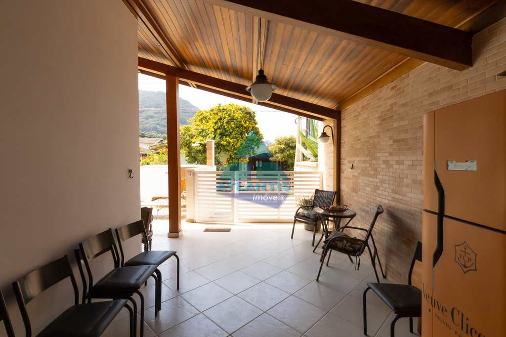 Casa em Ubatuba, no bairro Pedra Verde