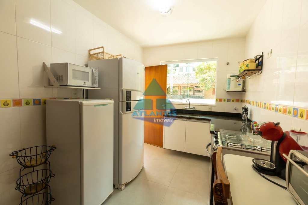 Casa em Ubatuba, no bairro Pedra Verde