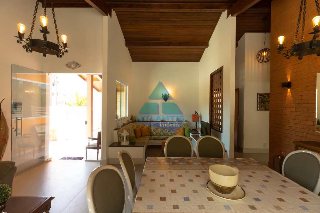 Casa em Ubatuba, no bairro Pedra Verde