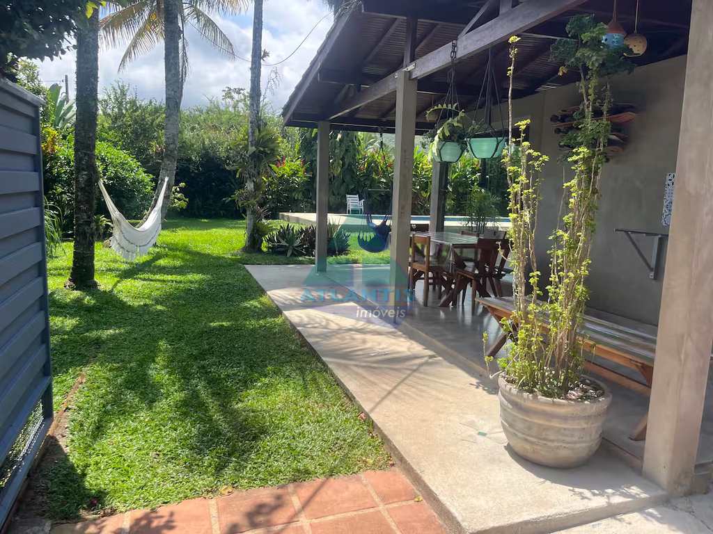 Casa em Ubatuba, no bairro Praia da Maranduba