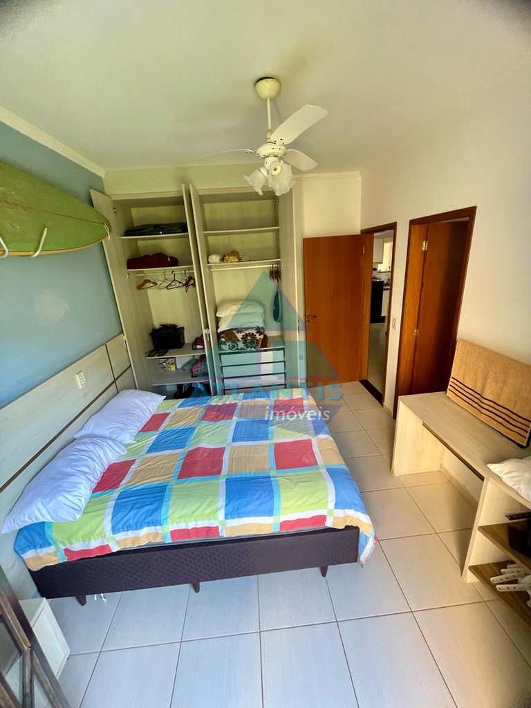 Casa em Ubatuba, no bairro Praia das Toninhas