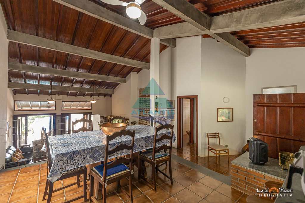 Casa em Ubatuba, no bairro Recanto da Lagoinha