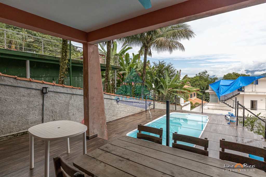 Casa em Ubatuba, no bairro Recanto da Lagoinha