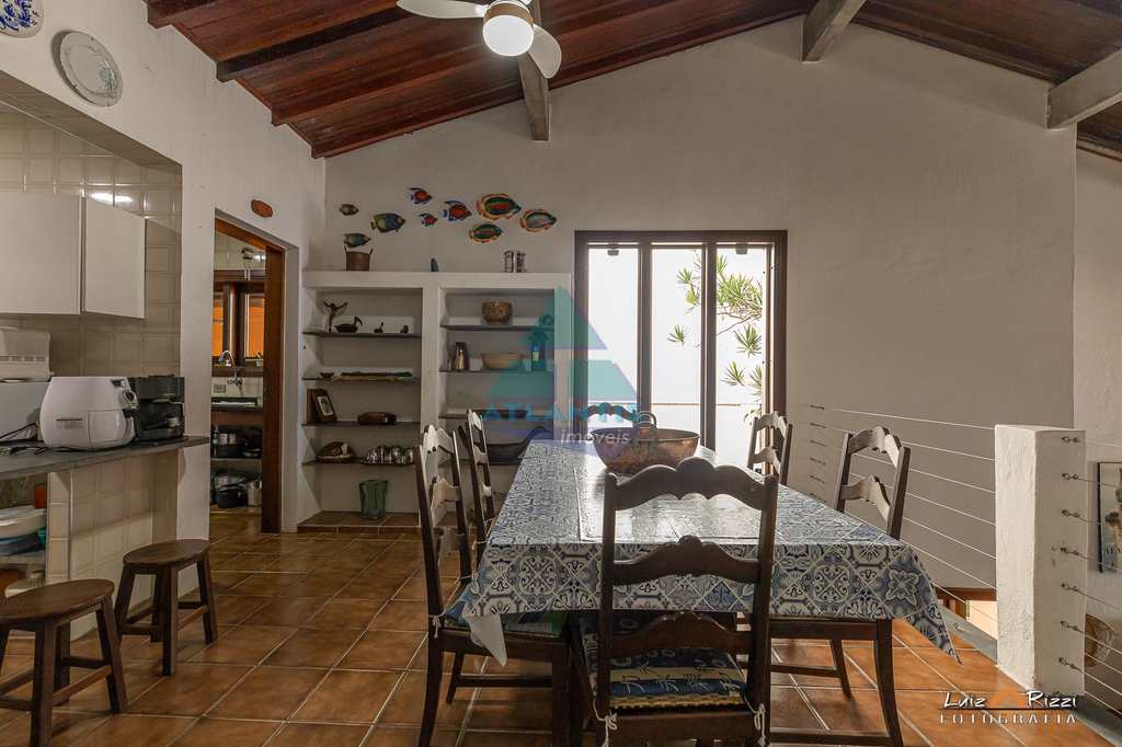 Casa em Ubatuba, no bairro Recanto da Lagoinha