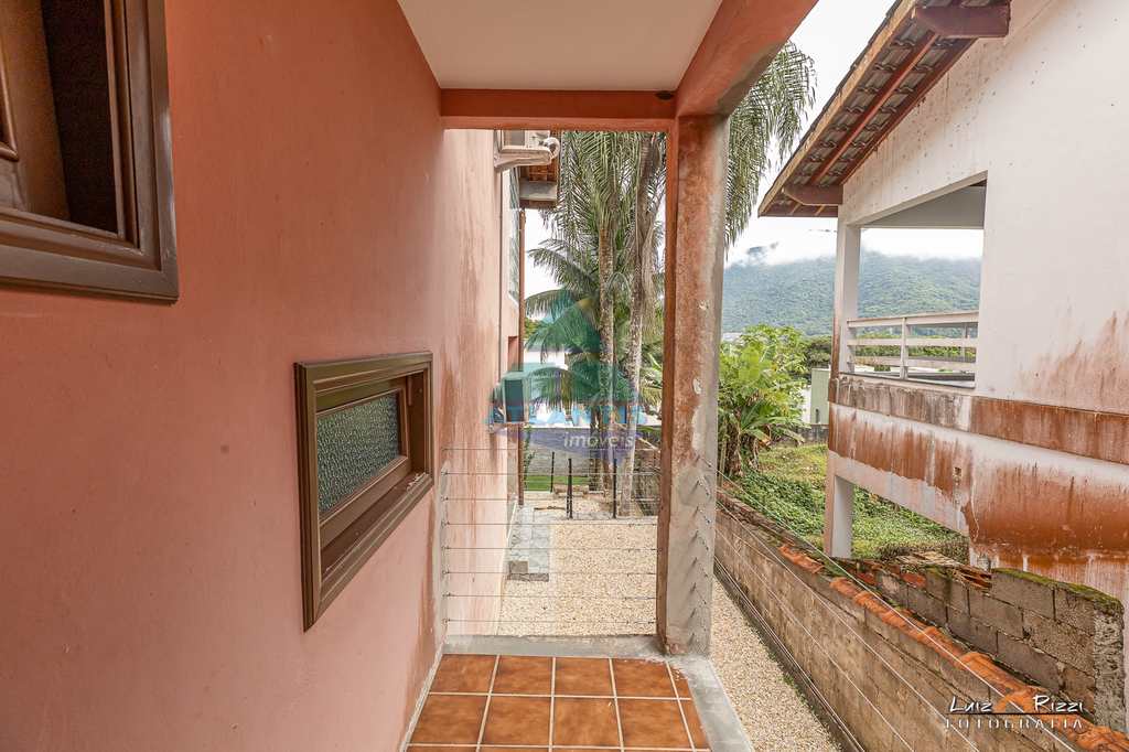 Casa em Ubatuba, no bairro Recanto da Lagoinha
