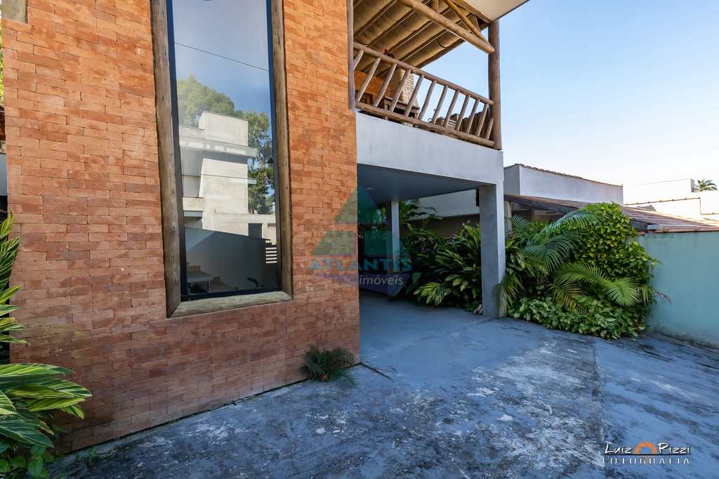 Casa em Ubatuba, no bairro Praia da Enseada