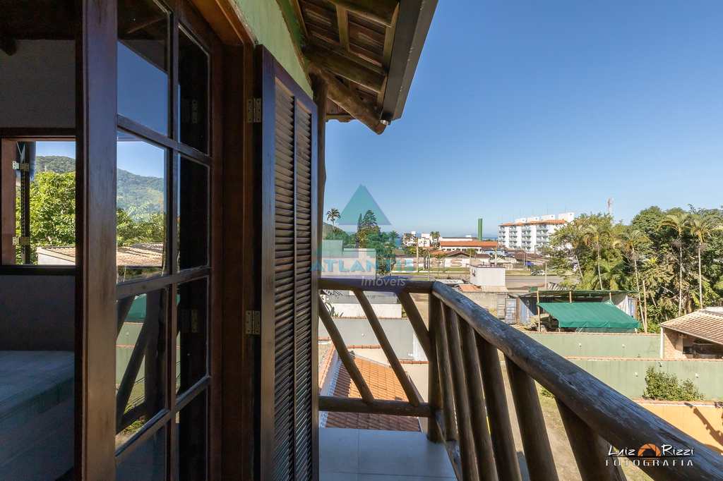 Casa em Ubatuba, no bairro Praia da Enseada