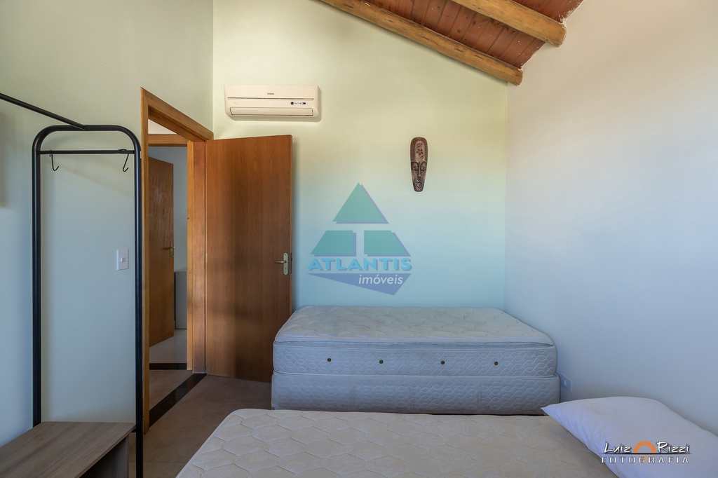 Casa em Ubatuba, no bairro Praia da Enseada