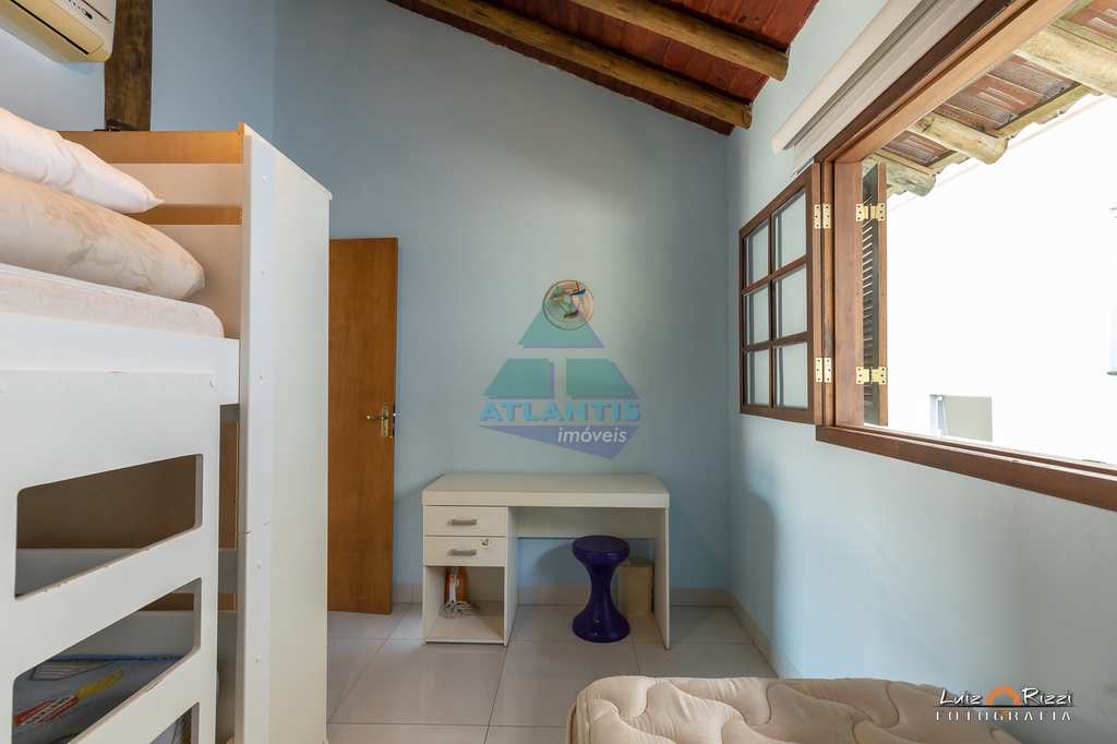 Casa em Ubatuba, no bairro Praia da Enseada