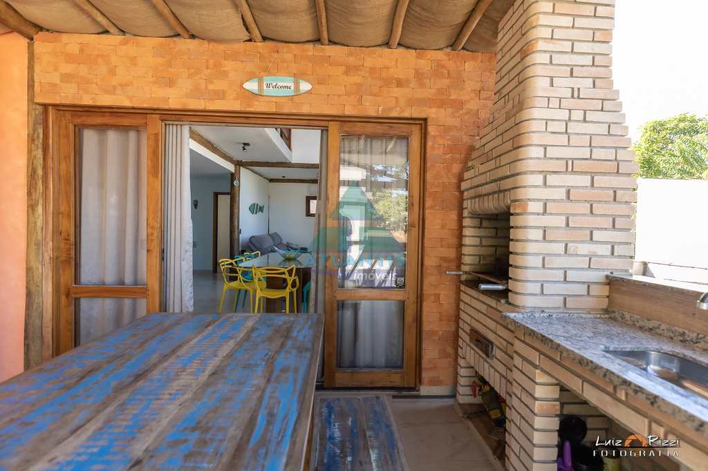 Casa em Ubatuba, no bairro Praia da Enseada