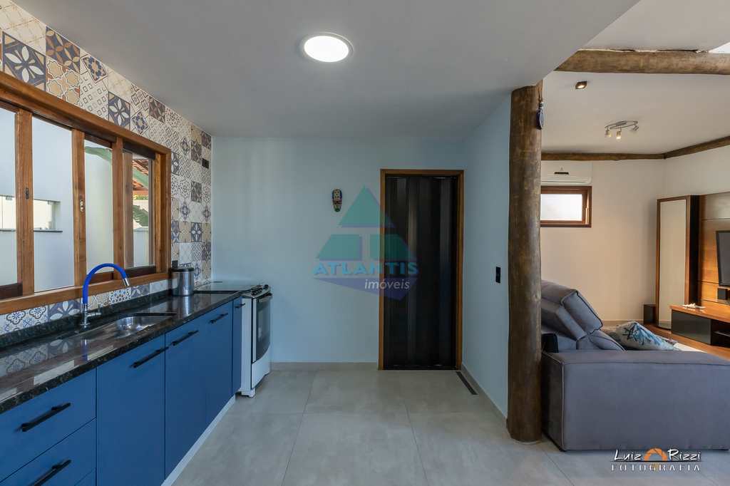 Casa em Ubatuba, no bairro Praia da Enseada