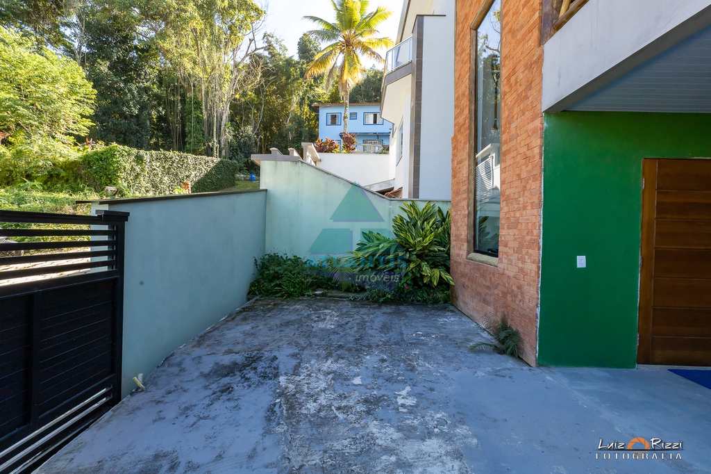 Casa em Ubatuba, no bairro Praia da Enseada